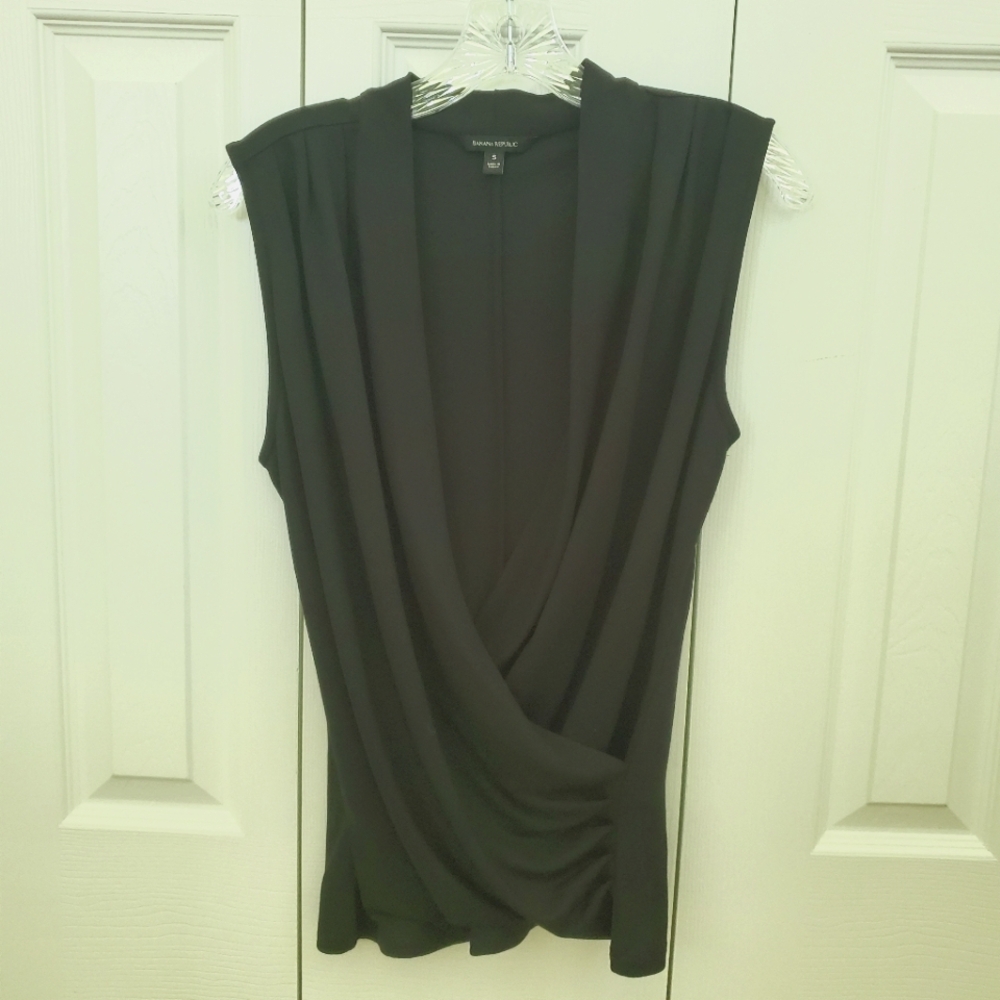 NWOT Banana Republic sleeveless top